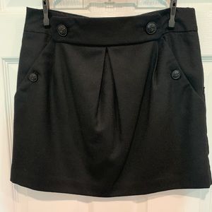 Banana Republic black pocketed skirt